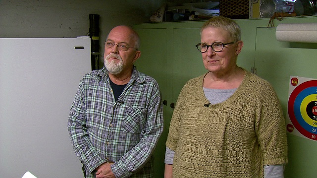 Dick and Molly Frey tested their Woodstock neighborhood home for radon, Jan. 6, 2015 (KOIN 6 News)