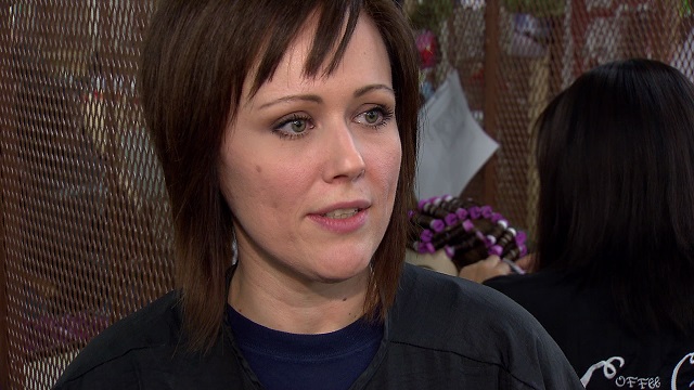 Terry Maez is a student at the Coffee Creek Correctional Facility cosmetology class, April 2015 (KOIN 6 News)