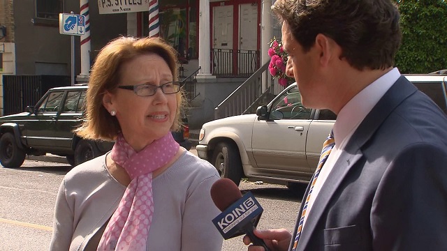 Oregon Attorney General Ellen Rosenblum and KOIN 6 News investigative reporter Dan Tilkin, April 2015 (KOIN 6 News)