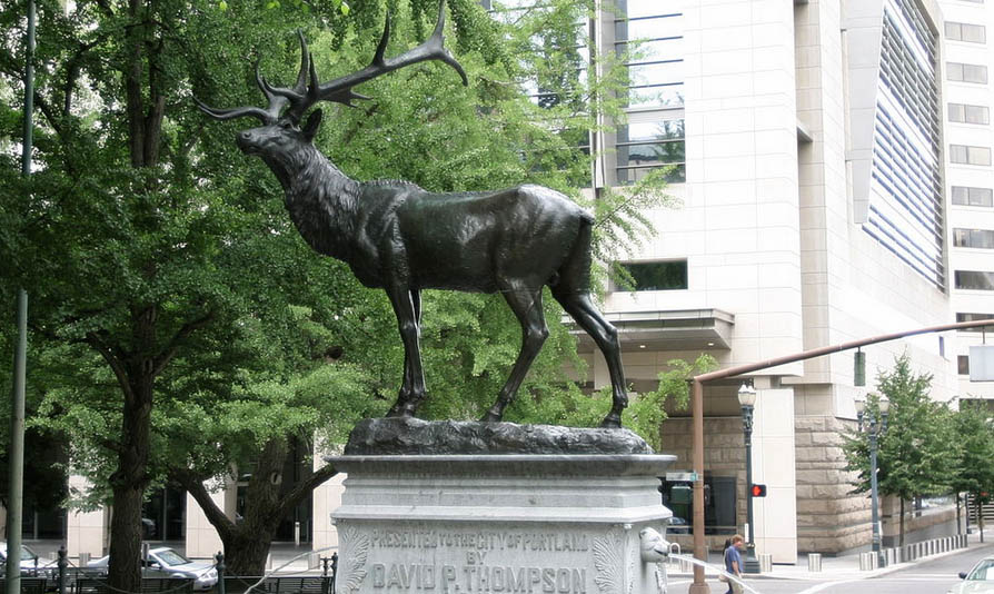 elk statue_190214