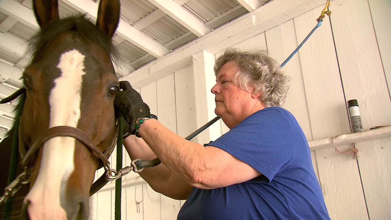 Today, Swanson finds joy on the horse farm that's been in her family for nearly 100 years. (KOIN)