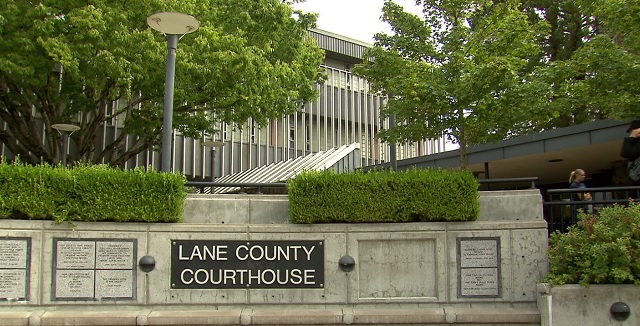 The Lane County Courthouse in Eugene, Sept. 1, 2015 (KOIN)