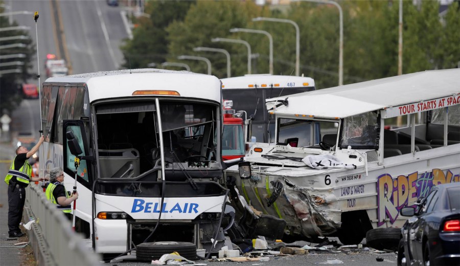 Seattle Tour Bus Crash_207904