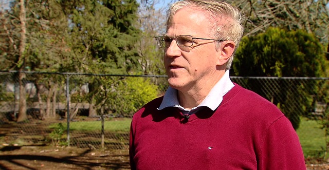 Don Fensler, who has been a teacher for 35 in the Salem area, March 29, 2016 (KOIN)