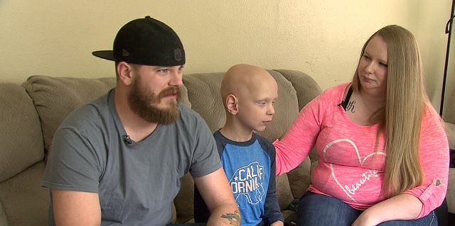 Justin and Kassie Shefcheck with their son Gabriel, June 10, 2016 (KOIN)