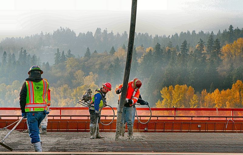 construction workers on the Sellwood Bridge. (David F Ashton, Pamplin Media Group)_260288