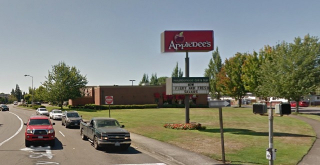 A Google Street View of Applebee's at 2625 Liberty Street NE in Salem