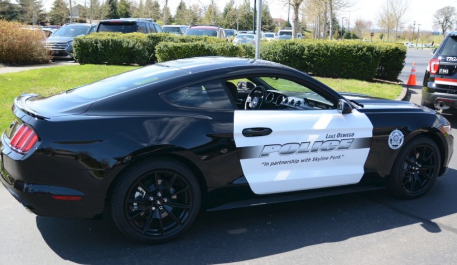 A Lake Oswego Police car. generic_485743