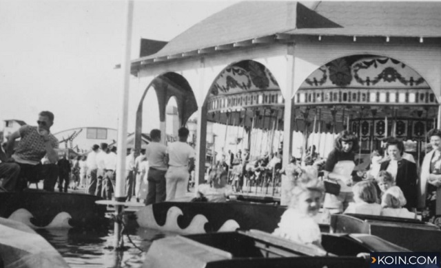 Restore Oregon is trying to bring back the Jantzen Beach Carousel. (KOIN)