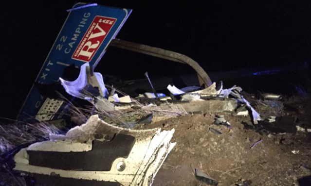 semi crash i84 corbett 01152018_1516069541964.jpg.jpg