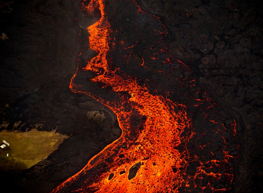 Hawaii_Volcano_39755-159532.jpg13062297