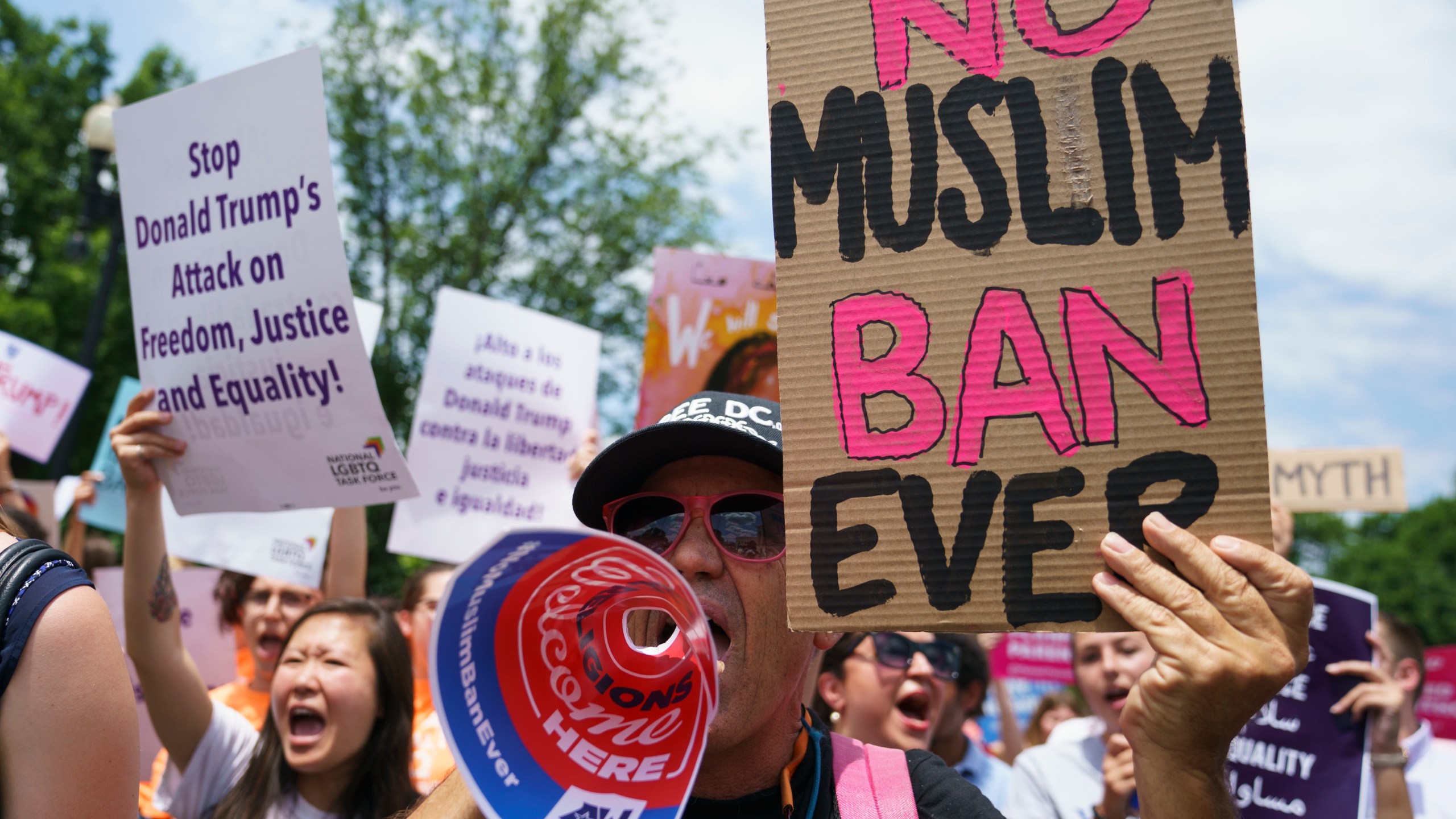 Supreme_Court_Travel_Ban_43670-159532.jpg70010822