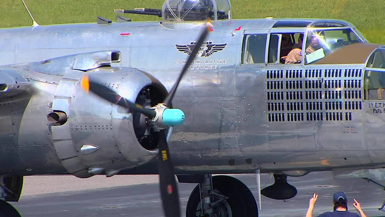 WWII_veteran_returns_to_the_skies_0_20181003171318-873703993