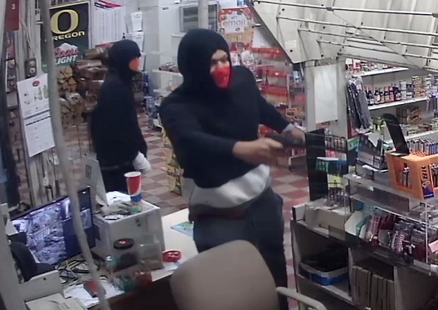 tracksuit bandit a 01212018_1544140767073.jpg.jpg