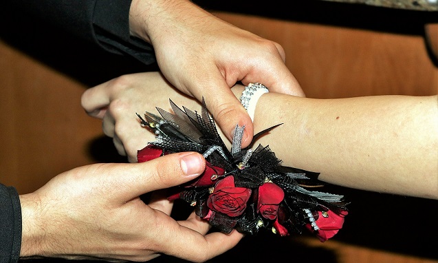 generic corsage prom 04262019 pdp_1556340857202.jpg.jpg