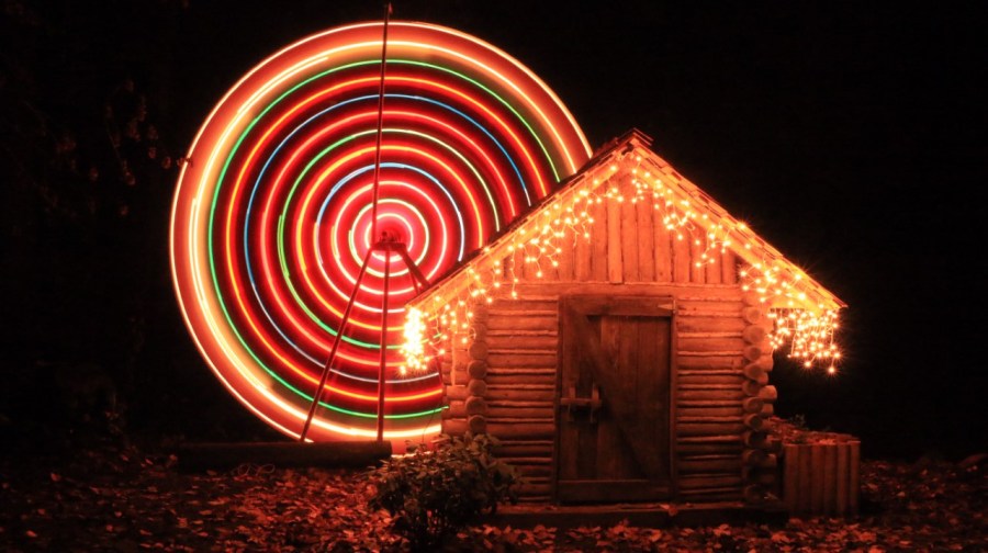 niagara heights water wheel christmas