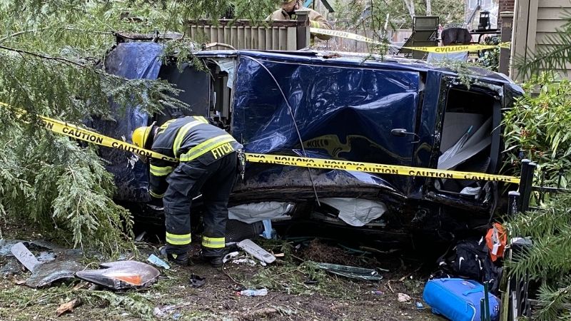 Car crashes through second story of Lake Oswego home