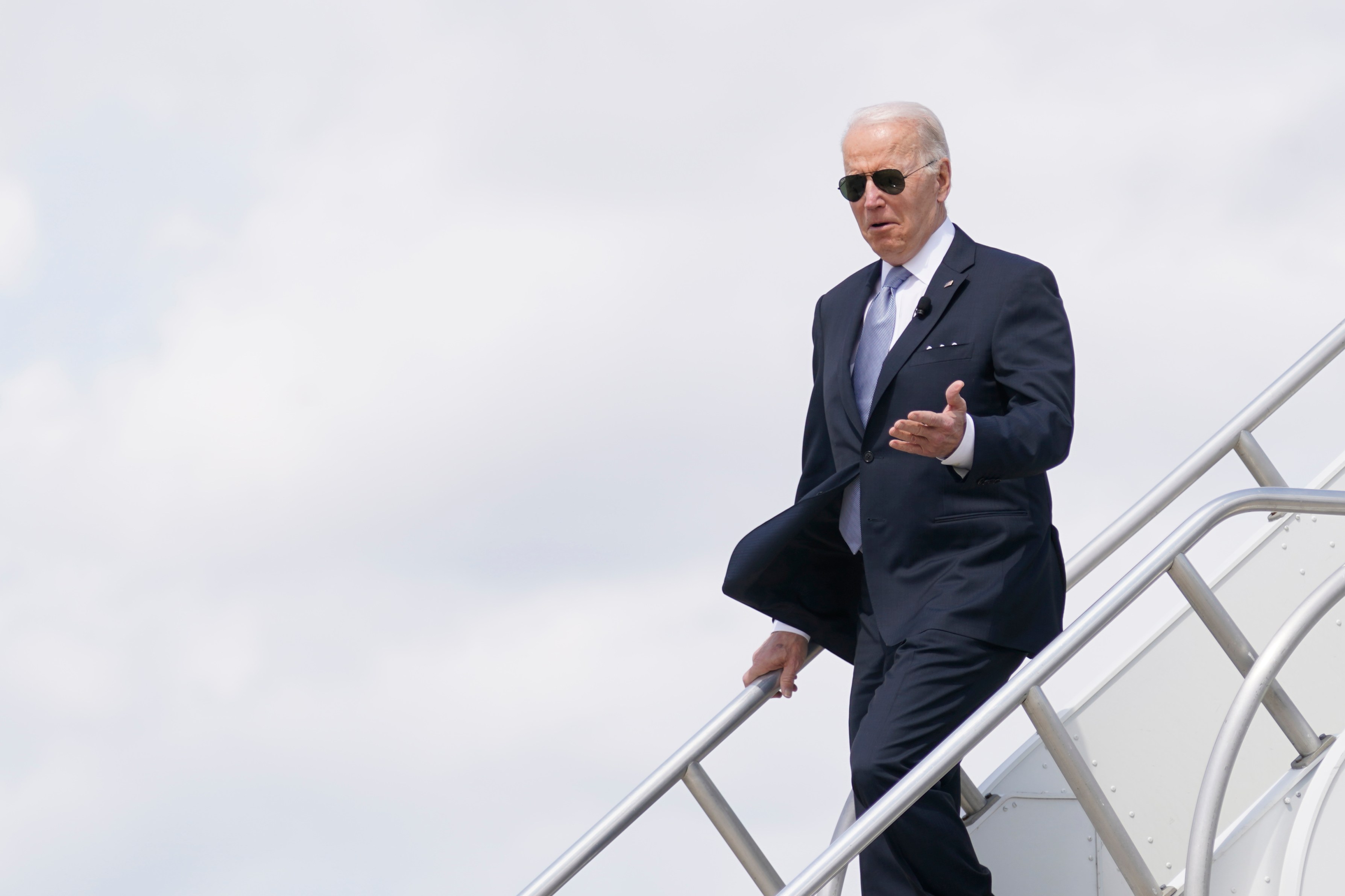 Live Blog: President Biden arrives in Portland to talk infrastructure, raise money