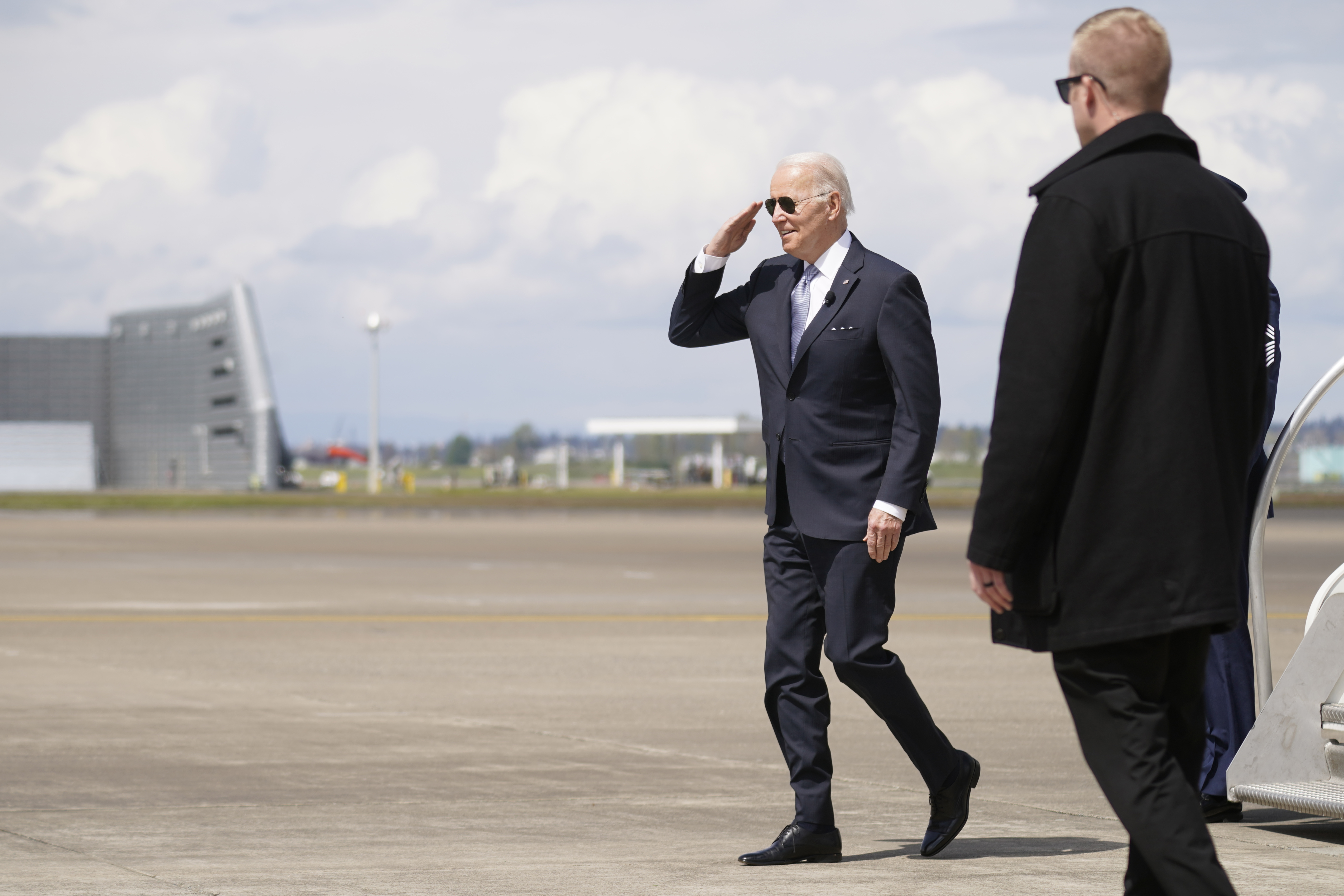 Live Blog: President Biden arrives in Portland to talk infrastructure, raise money