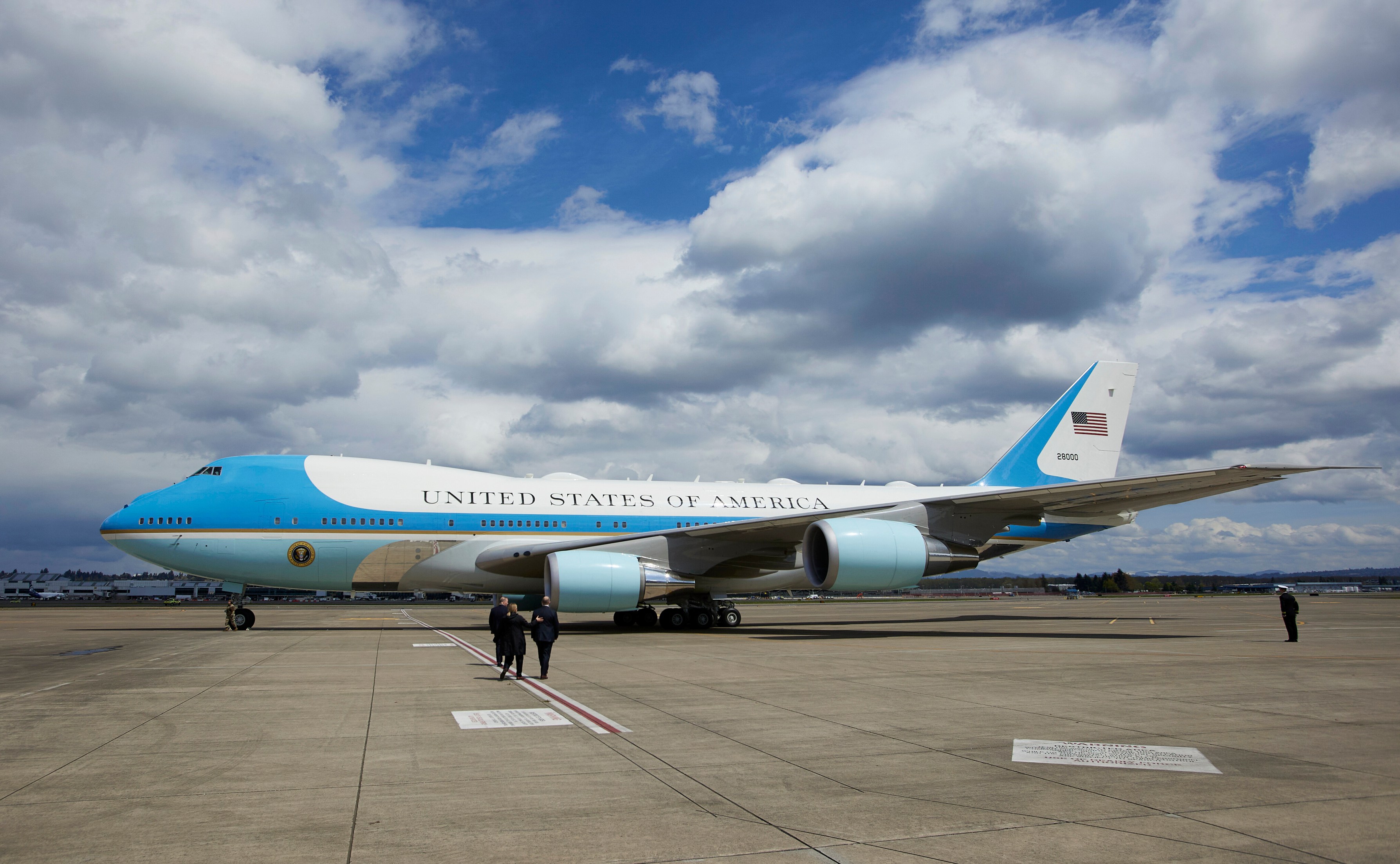 Live Blog: President Biden arrives in Portland to talk infrastructure, raise money