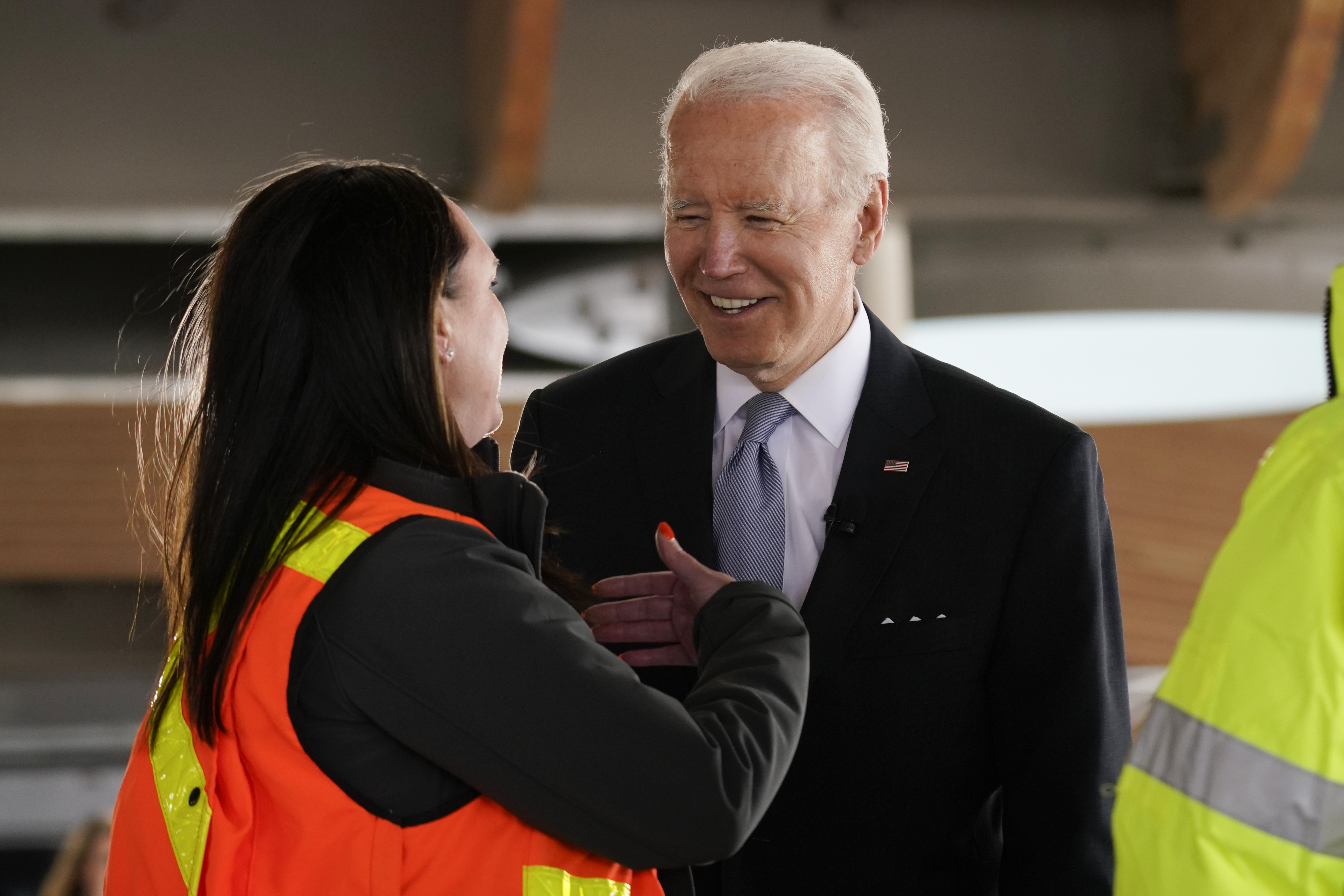 Live Blog: President Biden arrives in Portland to talk infrastructure, raise money