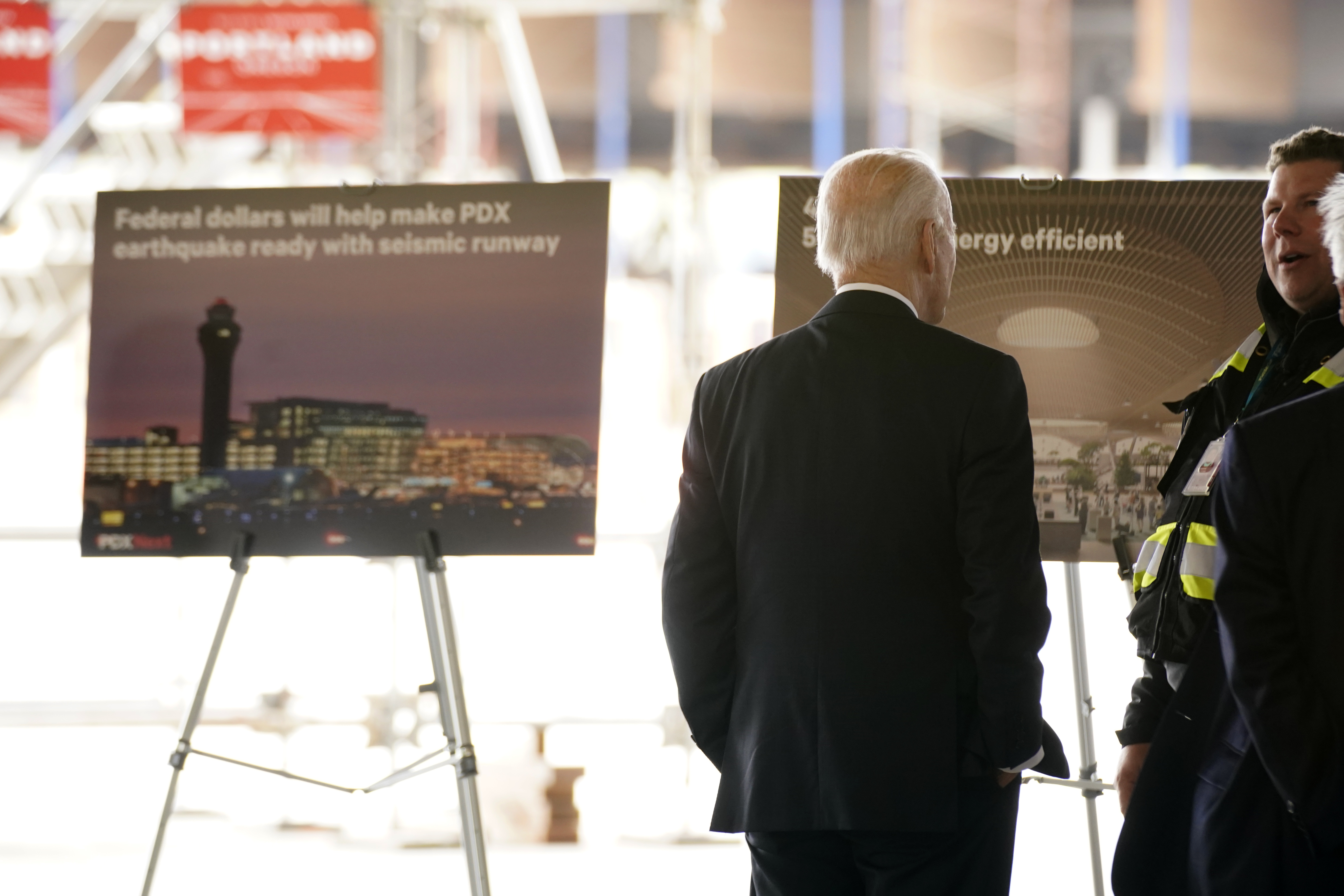 Live Blog: President Biden arrives in Portland to talk infrastructure, raise money