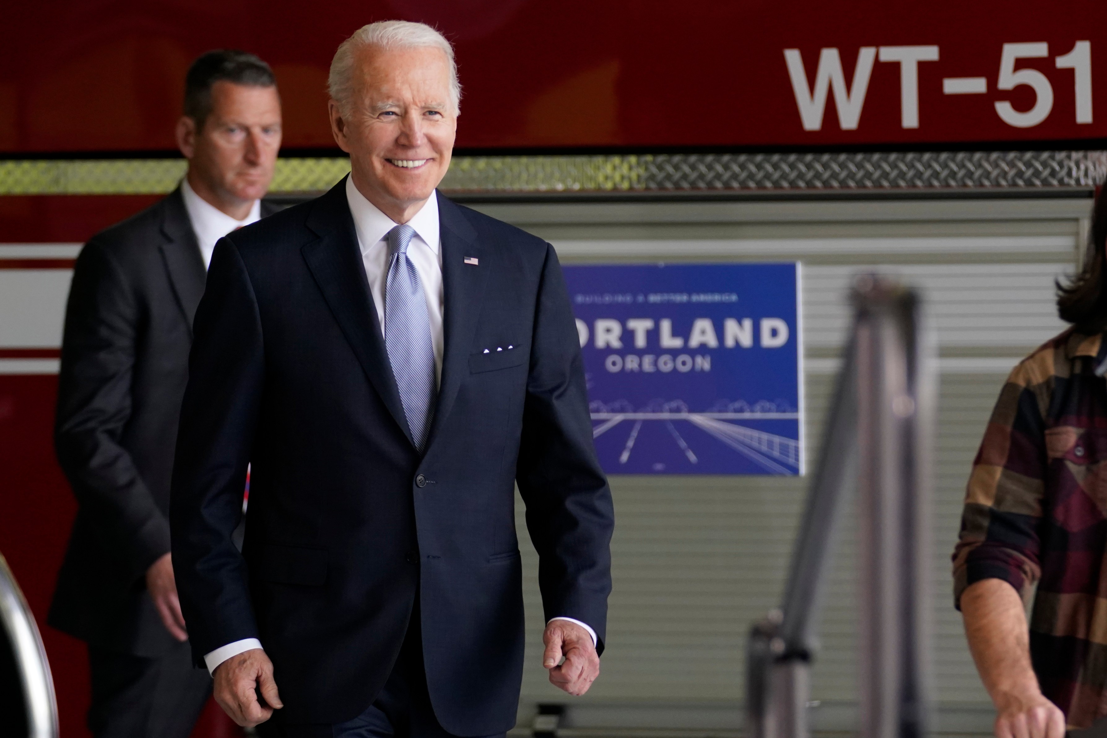 Live Blog: President Biden arrives in Portland to talk infrastructure, raise money