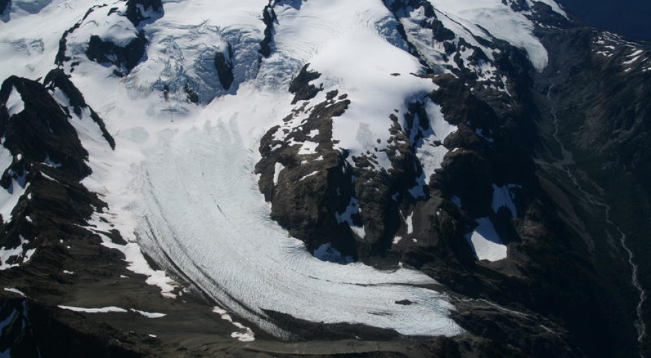 Blue Glacier in 2007 Photo by John Scurlock (Courtesy Portland State University)