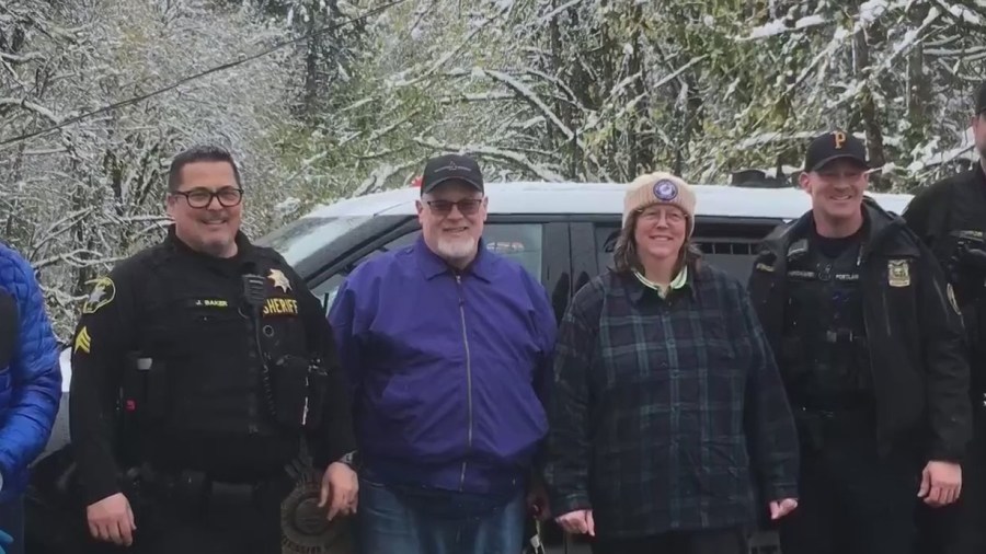 Couple stranded for 12 hours after veering off road, into snow in Portland 2