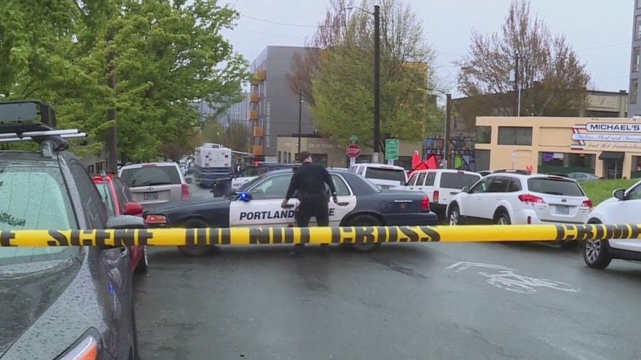 2 injured, 2 detained after shooting involving U.S. Marshals in SE Portland