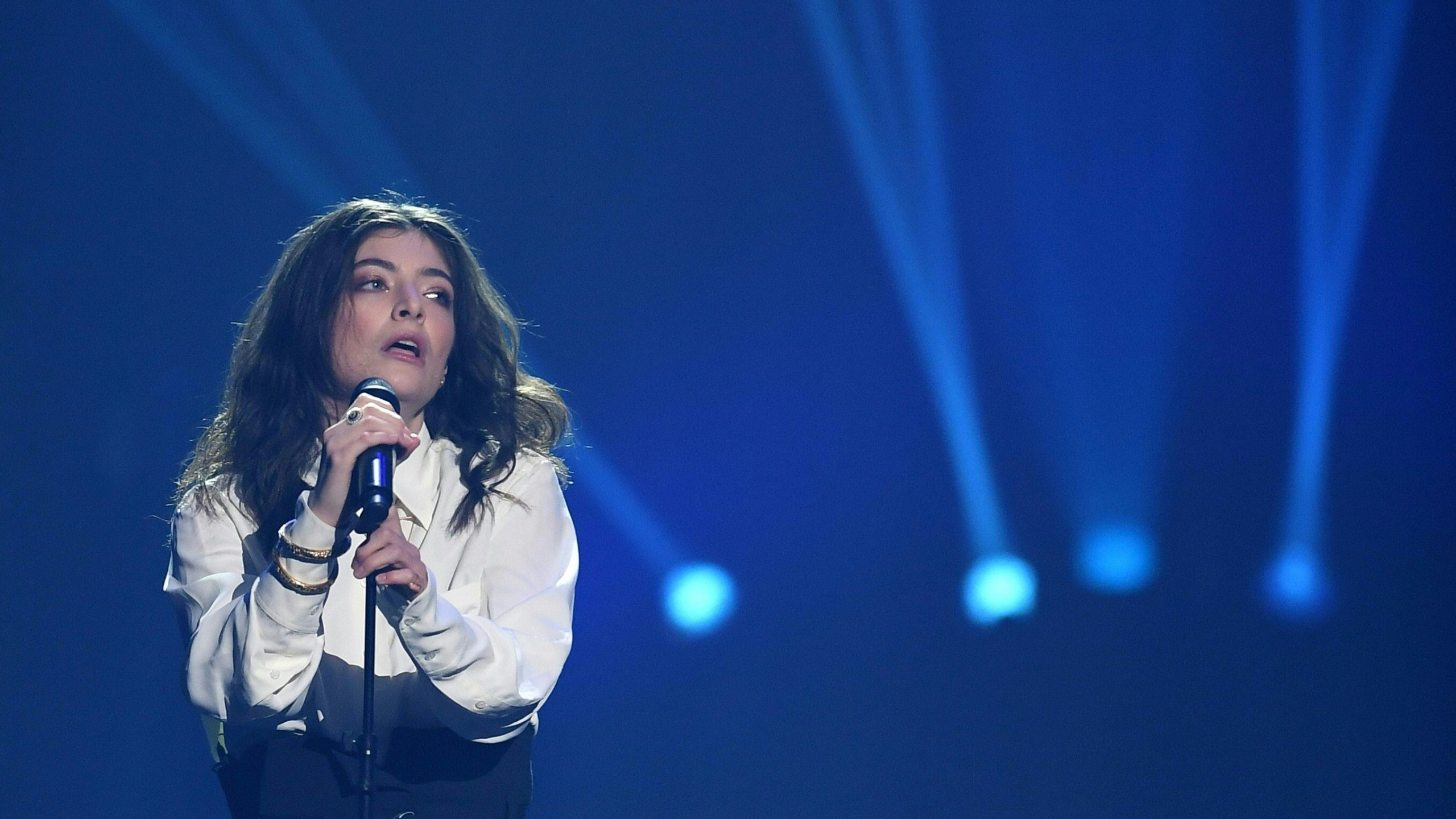 Lorde performs at the 2018 MusiCares Person Of The Year gala at Radio City Music Hall in New York on January 26, 2018. (Photo credit ANGELA WEISS/AFP via Getty Images)