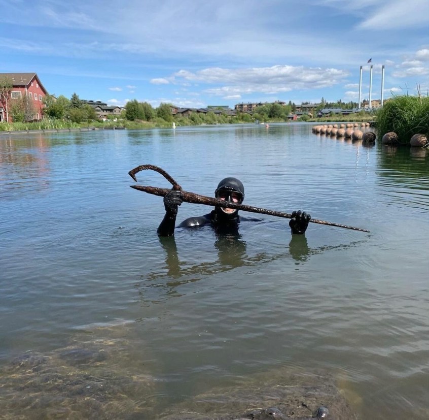 From gold to guns: Loot the Deschutes finds both trash and treasure