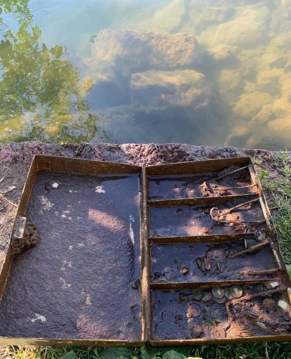 From gold to guns: Loot the Deschutes finds both trash and treasure