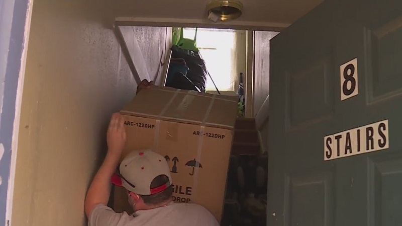 Air conditioning units paid for by Portland's Clean Energy Community Fund were delivered in the Cully neighborhood, June 27, 2022 (KOIN)