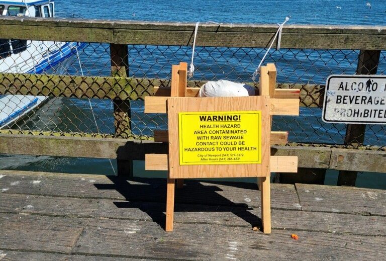 Newport sewage spill warning sign