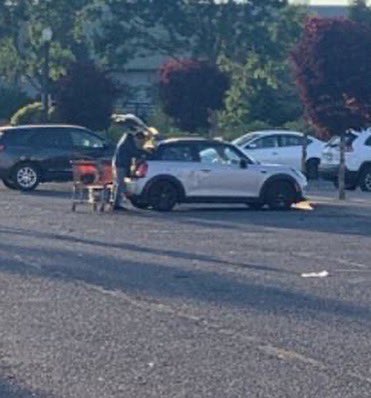 Suspects on the loose after police chase, theft from Oregon City Home Depot