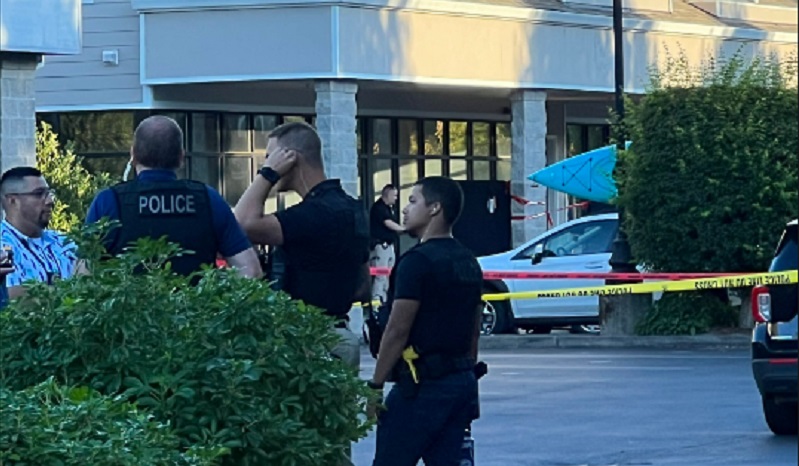 An incident at 2nd and Hill brought the McMinnville police and the Oregon State Police to the scene, August 23, 2022 (KOIN)