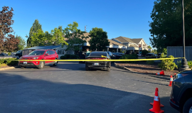 An incident at 2nd and Hill brought the McMinnville police and the Oregon State Police to the scene, August 23, 2022 (KOIN)