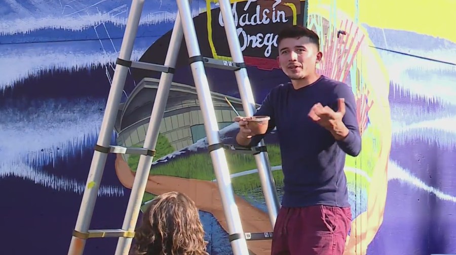 Alex Valle was commissioned by the new owners of the Old Town nightclub Shake to transform the outside, September 19, 2022 (KOIN)