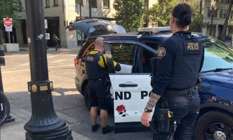 One person was arrested following an attempted kidnapping in Northwest Portland, September 19, 2022 (PPB)