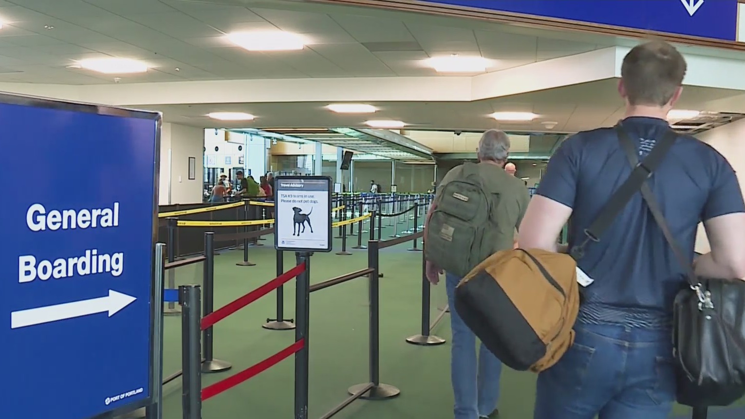 Travelers at the Portland International Airport on September 5, 2022. (KOIN)