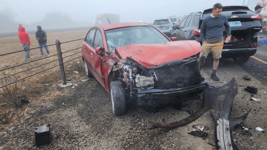 I-5 crash in Linn County, OR crash involves over 60 vehicles; 1 dead