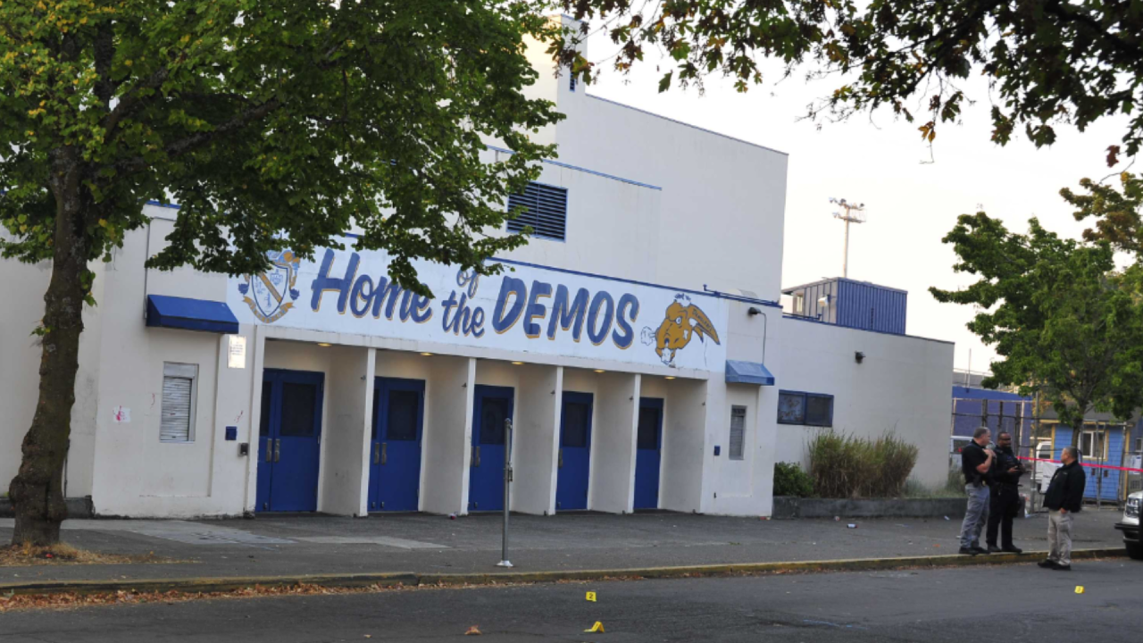 2 students injured after shooting near Jefferson High School in Portland, OR