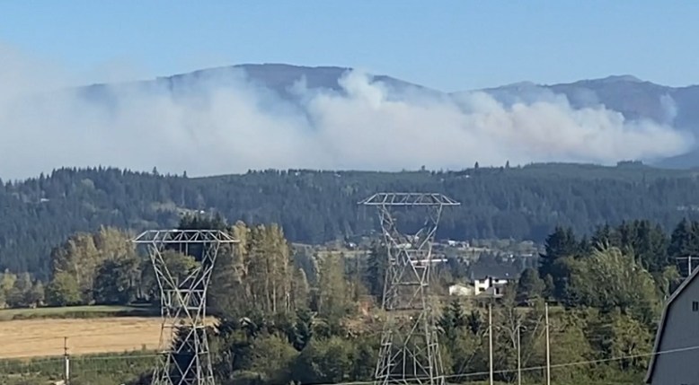The Nakia Creek Fire as seen from Camas around 10:45 a.m., Sunday, October 16, 2022 (KOIN)