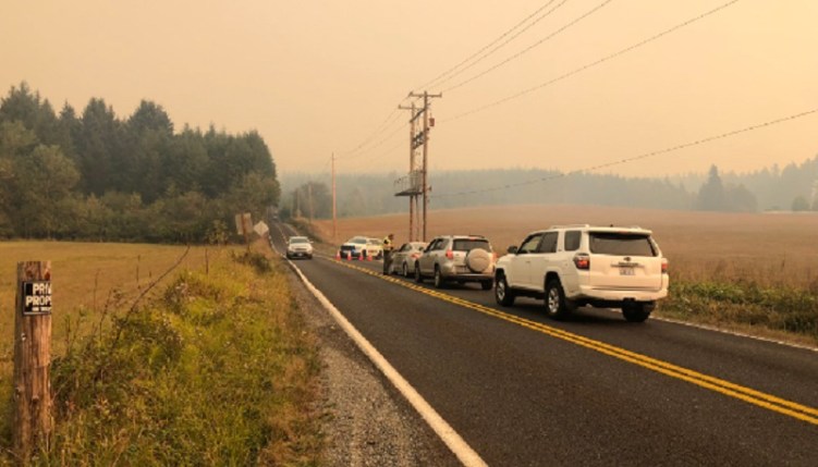 Smoke from the Nakia Creek Fire was thick in the air near Hockinson as people evacuated, October 16, 2022 (KOIN)