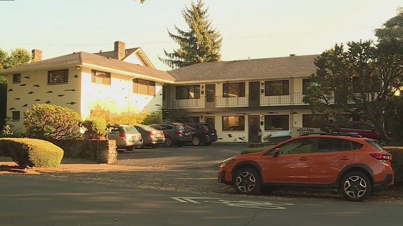 Terry Lynn Zinser is accused of breaking into one of these Portland apartments and taking a nap, then barricading herself in the bathroom, October 3, 2022 (KOIN)