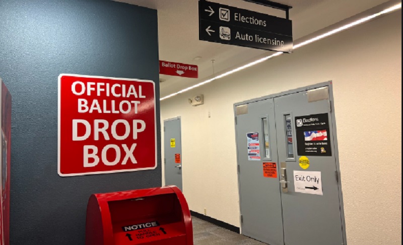 An official ballot drop box in Clark County, Washington, November 7, 2022 (KOIN)