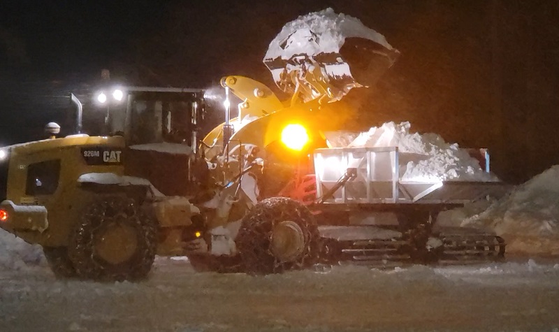 A snow mover at Mount Hood Meadows, November 27, 2022 (KOIN)