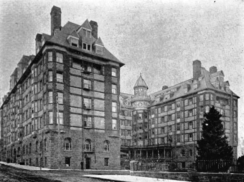 The Portland Hotel, seen here in 1900, sat on what is now Pioneer Courthouse Square (Courtesy: TheSquarePDX.org)