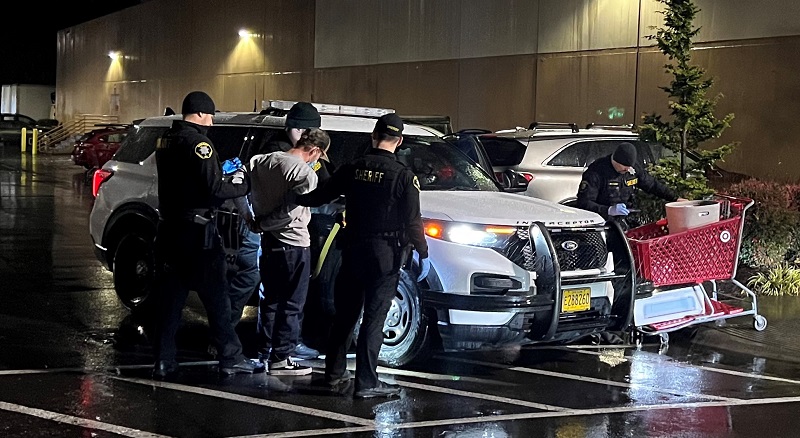 Six people were arrested for shoplifting during a targeted investigation in Beaverton, December 9, 2022 (Washington County Sheriff's Office)